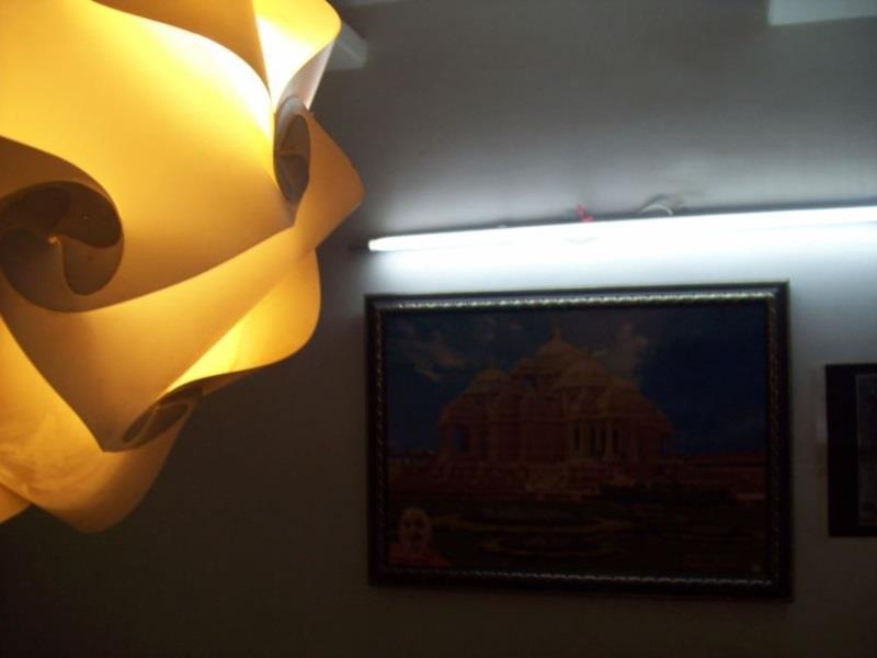 Hotel Mid - Way Inn Гандинагар Екстериор снимка